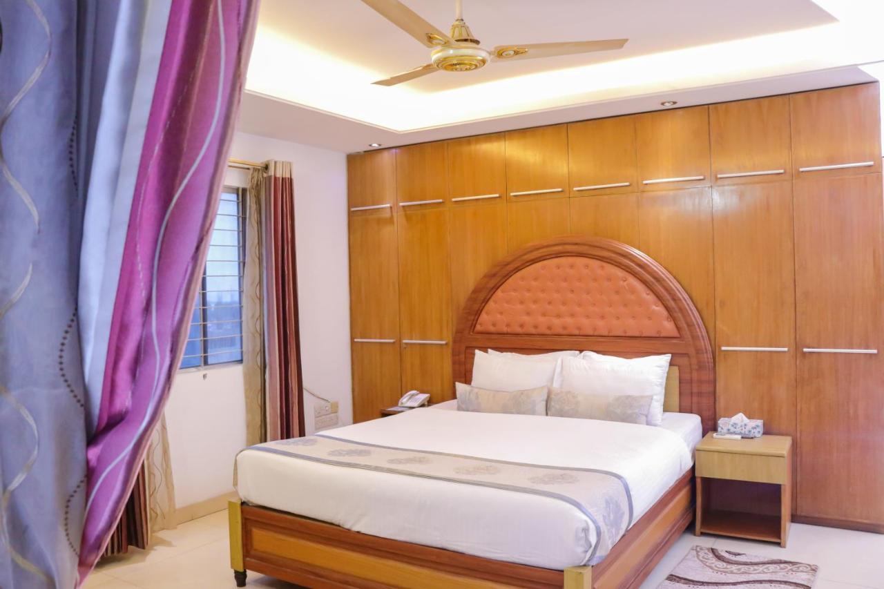 Hotel Afford Inn Дакка Экстерьер фото
