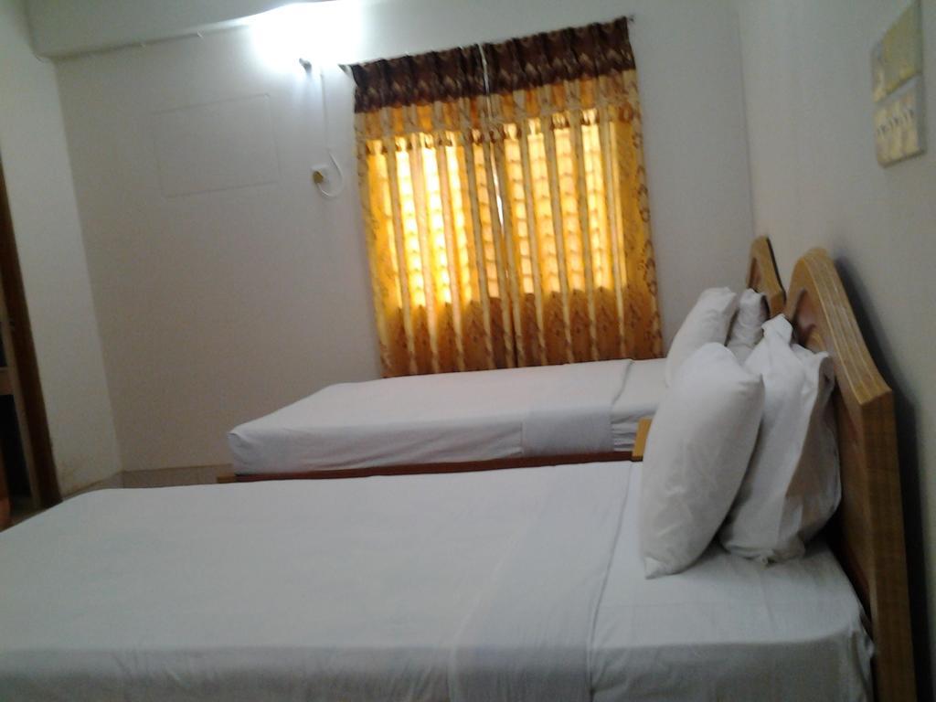 Hotel Afford Inn Дакка Экстерьер фото